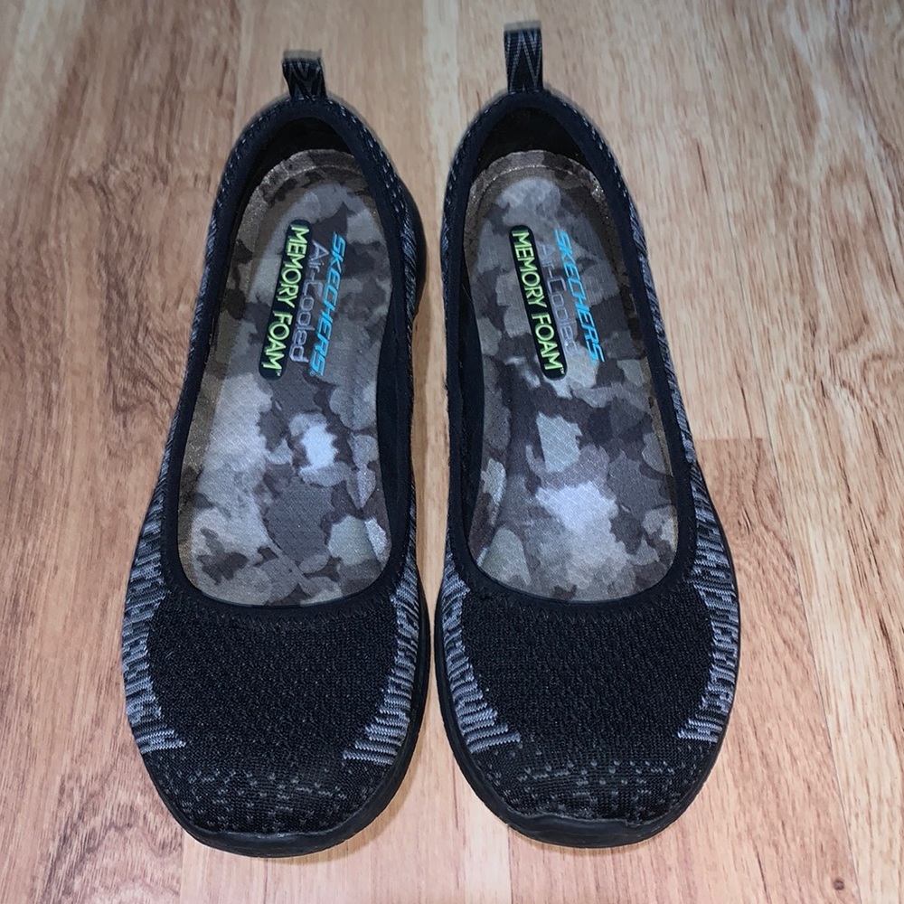 Slip on Skechers